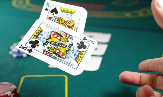 De choi Poker online thanh cong tai W88 - Hinh 1